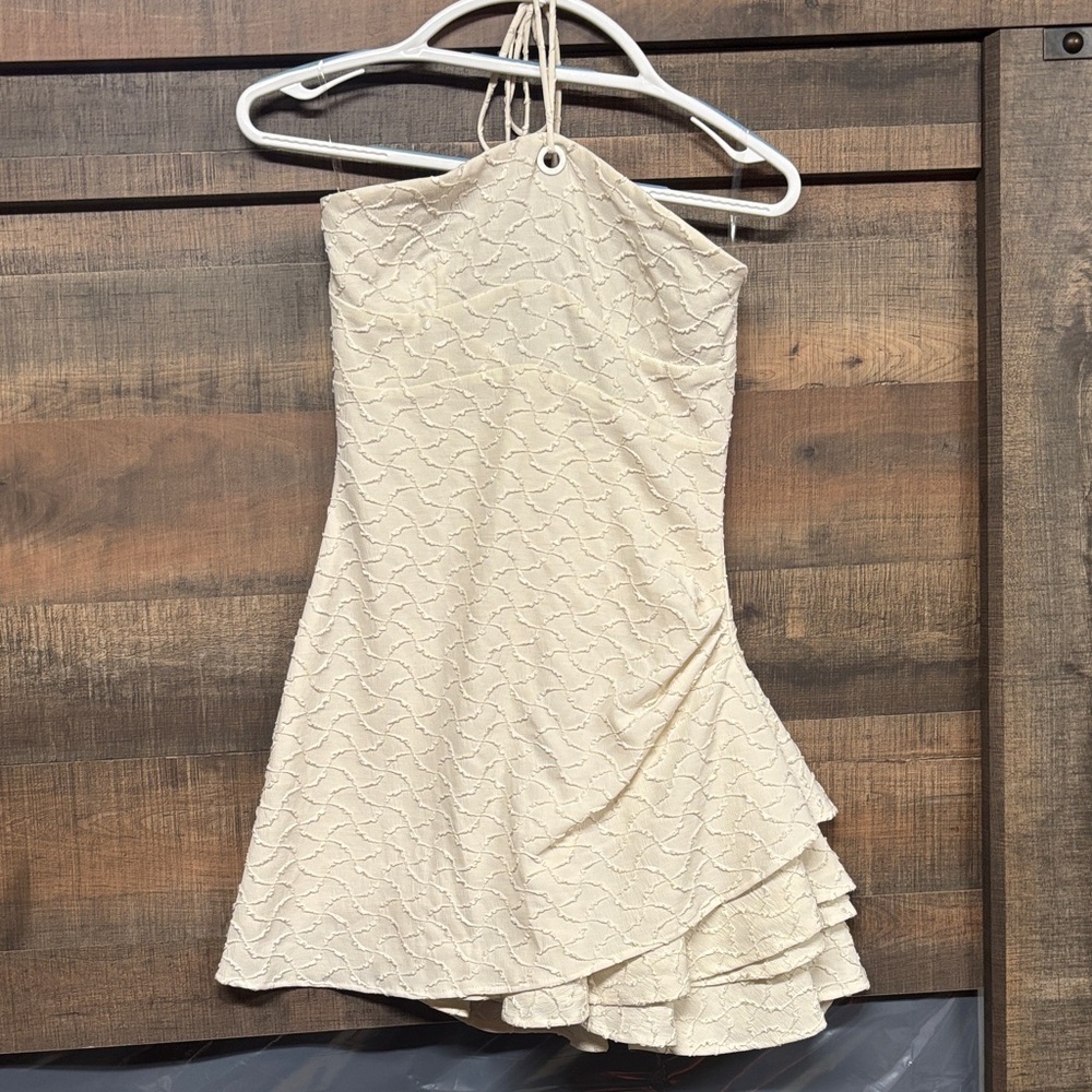 Storia Cream Textured Strapless Halter Dress Size Small NWT